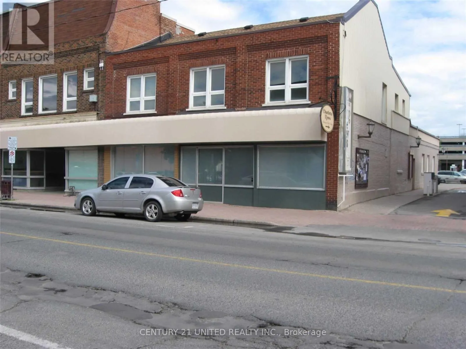 Offices for rent: Upper - 200 Charlotte Street, Peterborough, Ontario K9J 2T8