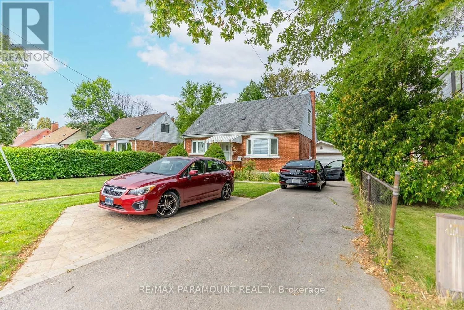 House for rent: Upper - 25 Carene Avenue, Hamilton, Ontario L8K 3W3