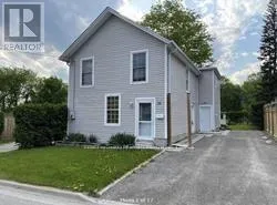 House for rent: Upper - 26 Whiting Avenue, Oshawa, Ontario L1H 3T3