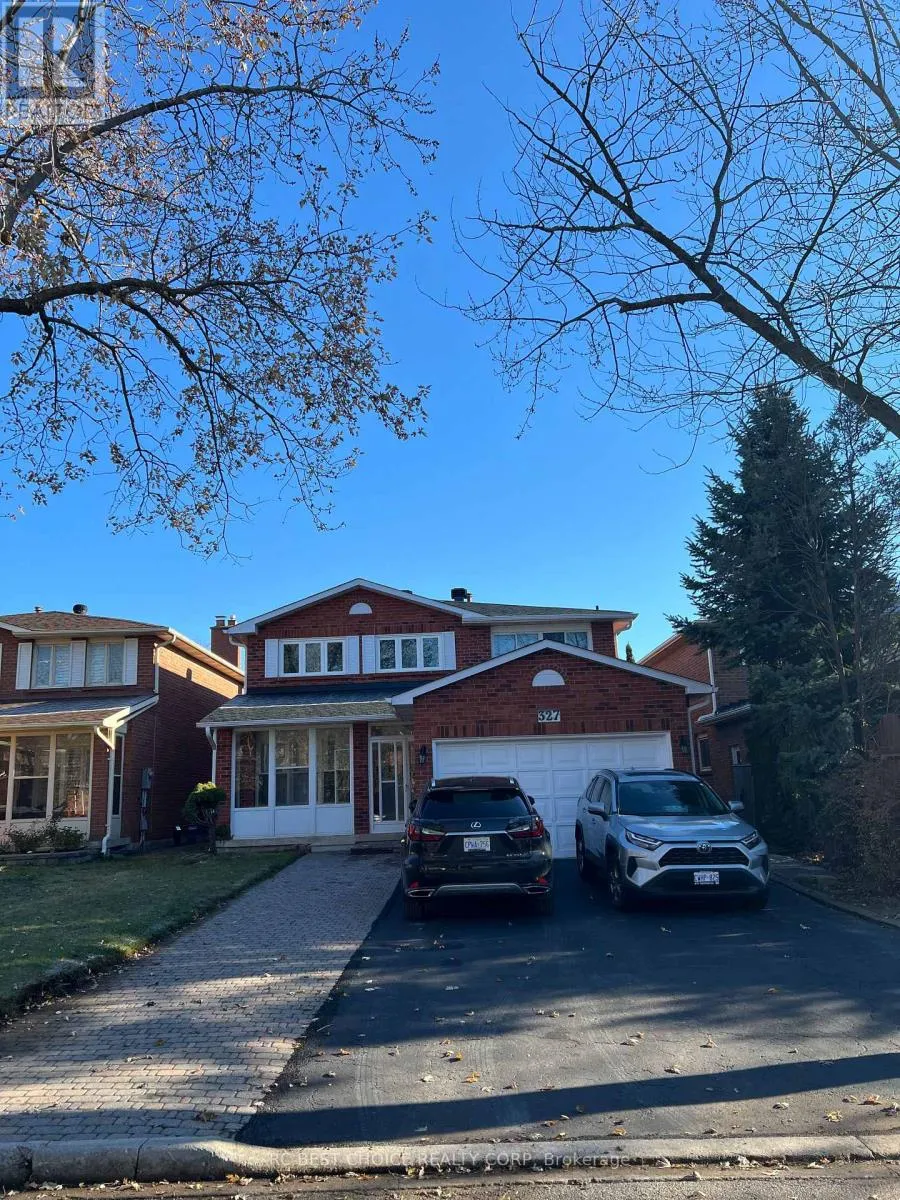 House for rent: Upper - 327 Sussex Avenue, Richmond Hill, Ontario L4C 6B4