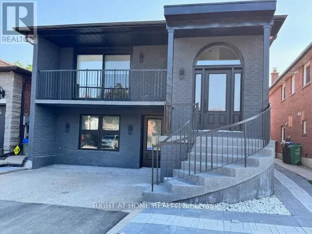 Other for rent: Upper - 4425 Curia Crescent, Mississauga, Ontario L4Z 2Y2