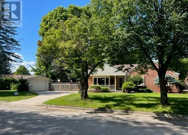 House for rent: Upper - 6 Kirkton Court, London North, Ontario N5X 1T2