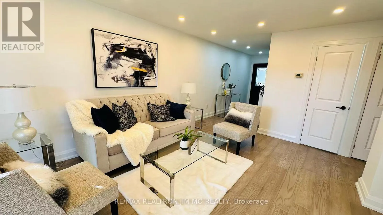 House for rent: Upper - 65 Heaslip Terrace, Toronto, Ontario M1T 1W8