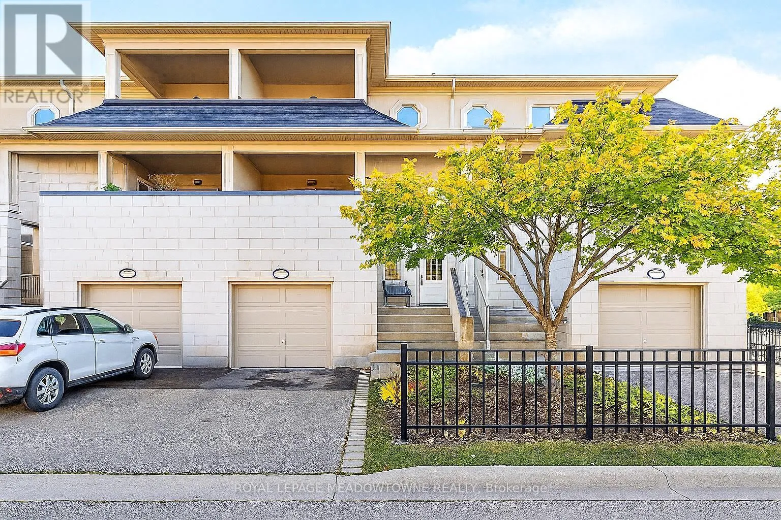 Row / Townhouse for rent: Upper - 9105 Derry Road W, Milton, Ontario L9T 7Y9