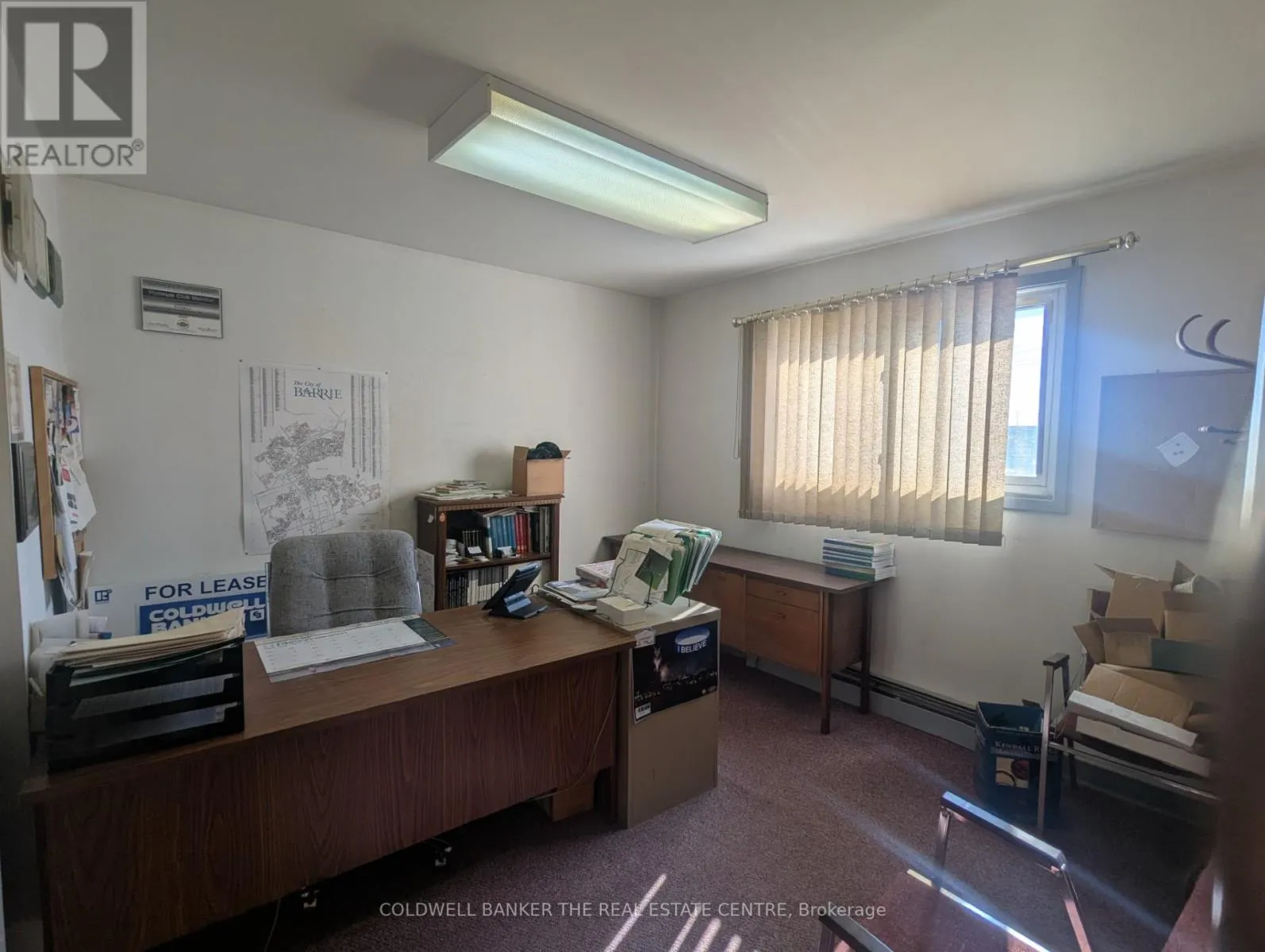 Offices for rent: Upper - B - 284 Dunlop Street W, Barrie, Ontario L4N 1B9