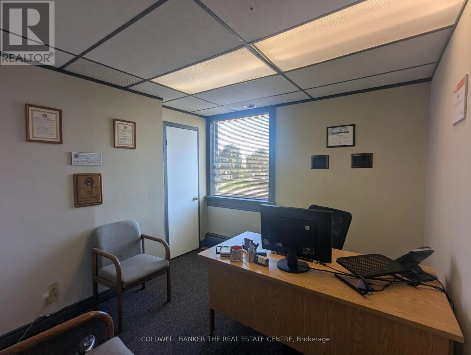 Offices for rent: Upper - D - 284 Dunlop Street W, Barrie, Ontario L4N 1B9