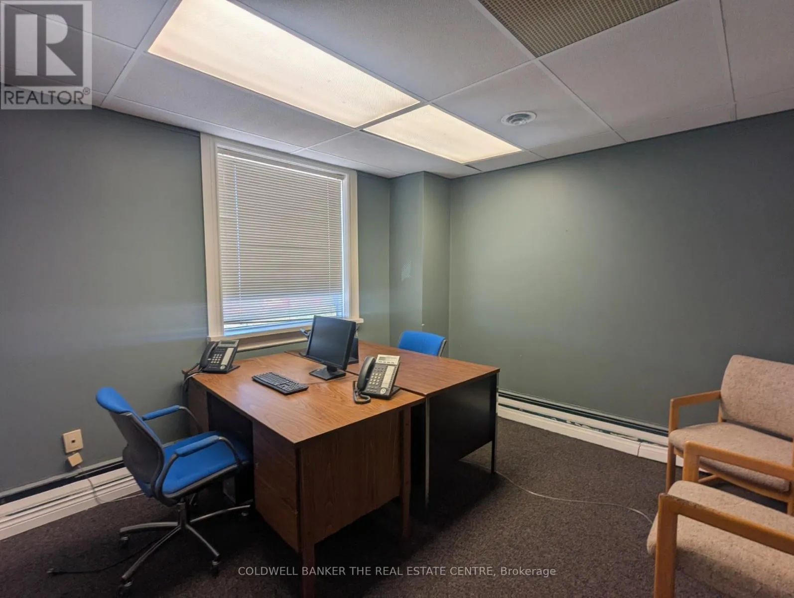 Offices for rent: Upper - J - 284 Dunlop Street W, Barrie, Ontario L4N 1B9