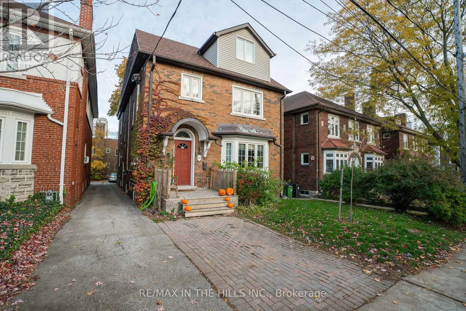 Fourplex for rent: Upper Level - 165 Highbourne Road, Toronto, Ontario M5P 2J8