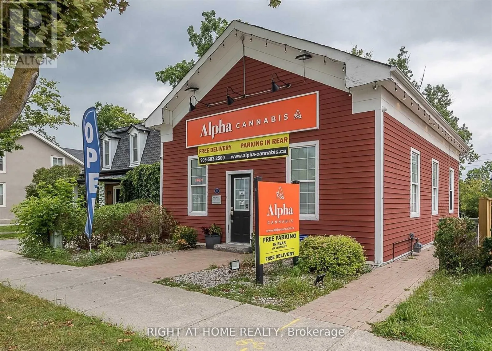 Upstairs - 118 Wellington Street E, Aurora, Ontario L4G 1J1