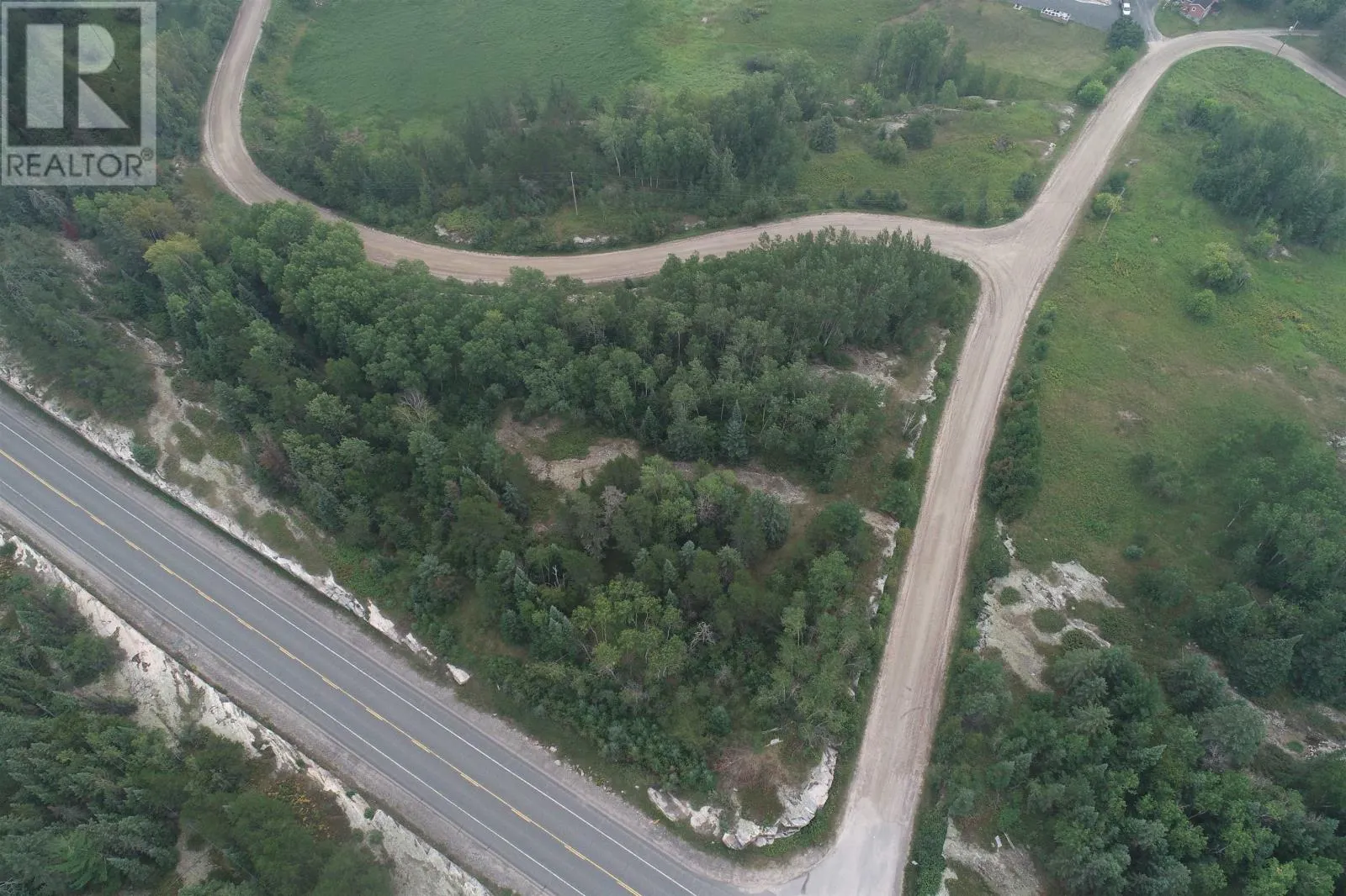 Villeneuve Rd Se, Kenora, Ontario P9N 0B9