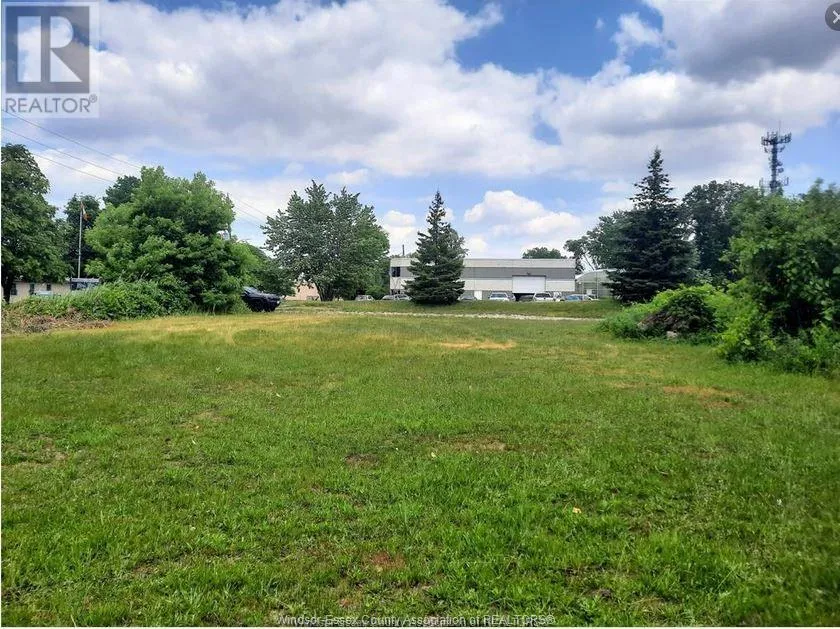 V/l Continental, Windsor, Ontario N9E 3P2