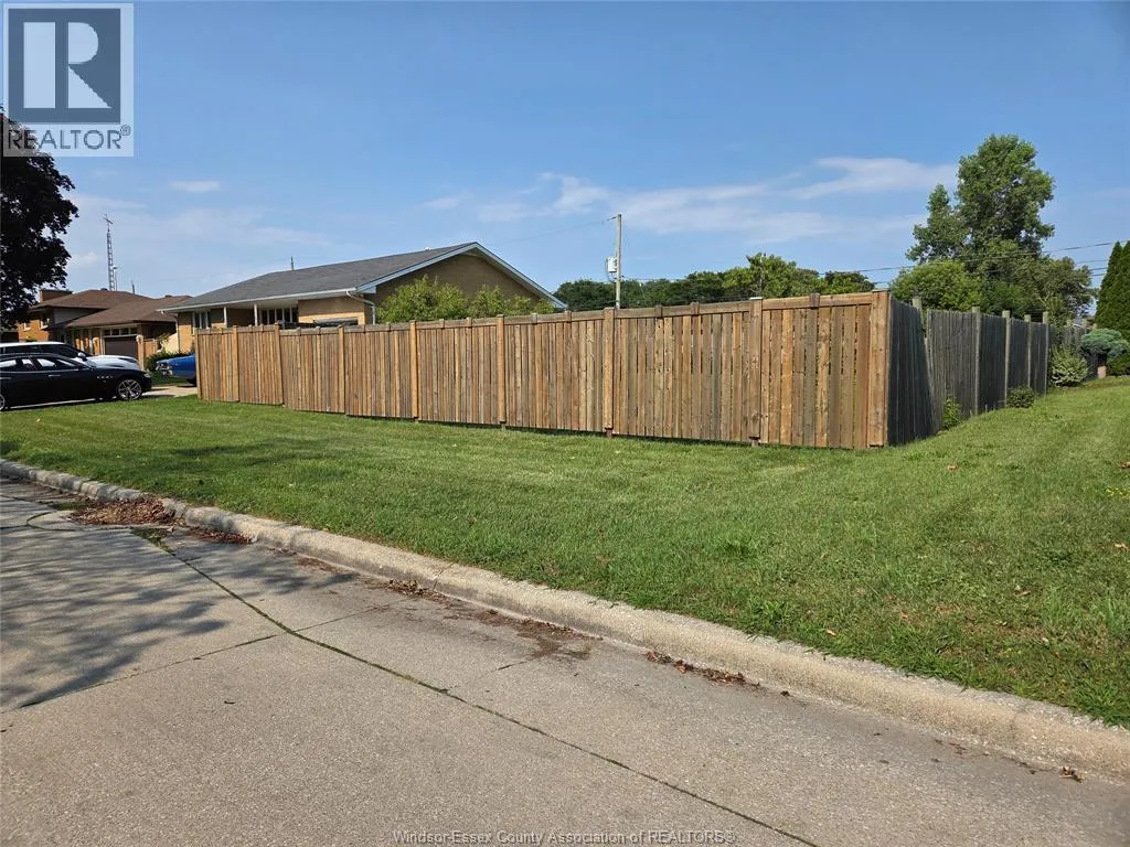 No Building for rent: V/l Partington Avenue, Windsor, Ontario N9B 2P8