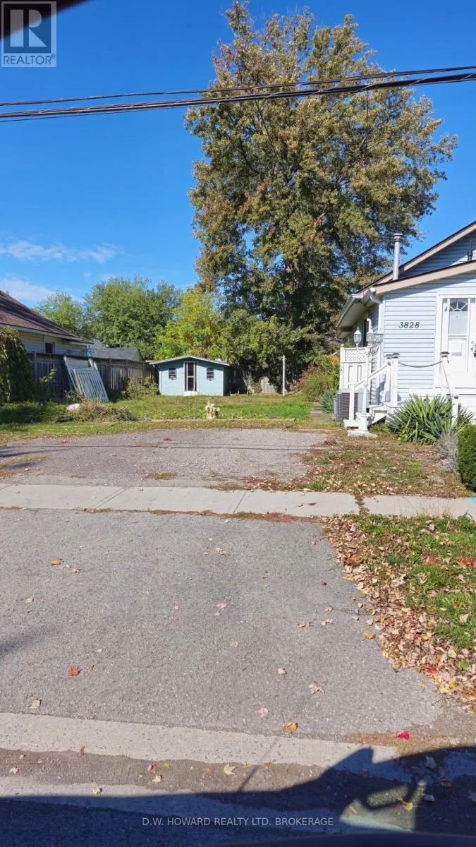 V/l Roxborough Avenue, Fort Erie, Ontario L0S 1B0