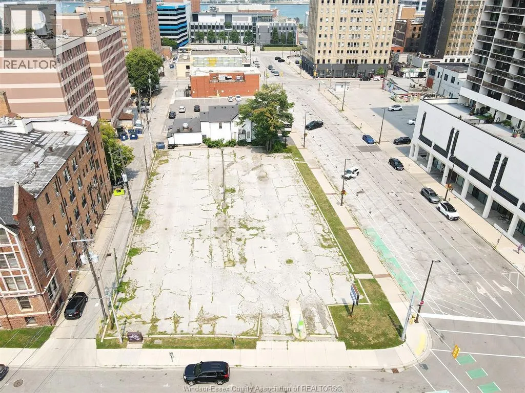 V/l Victoria Avenue, Windsor, Ontario N9A 7A2
