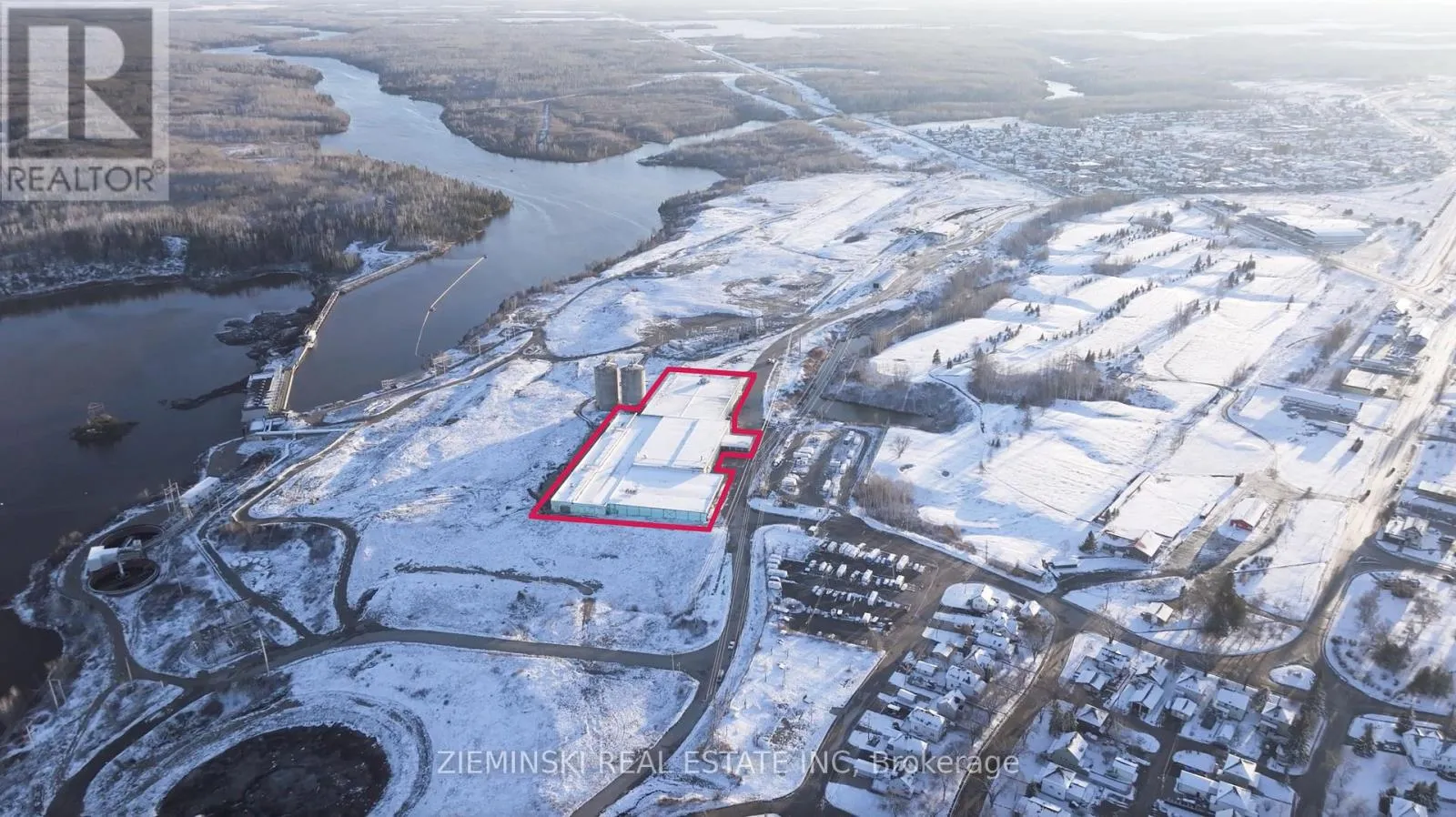 Warehouse for rent: W2 - 1 Park Street, Iroquois Falls, Ontario P0K 1E0