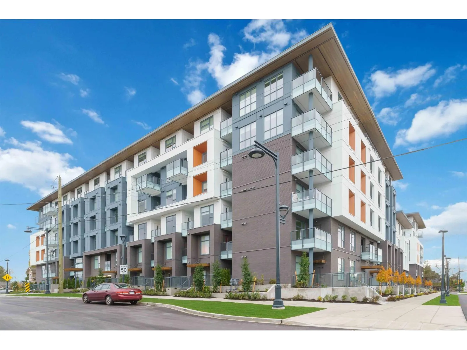 Apartment for rent: W507 10828 139a Street, Surrey, British Columbia V3T 0V1