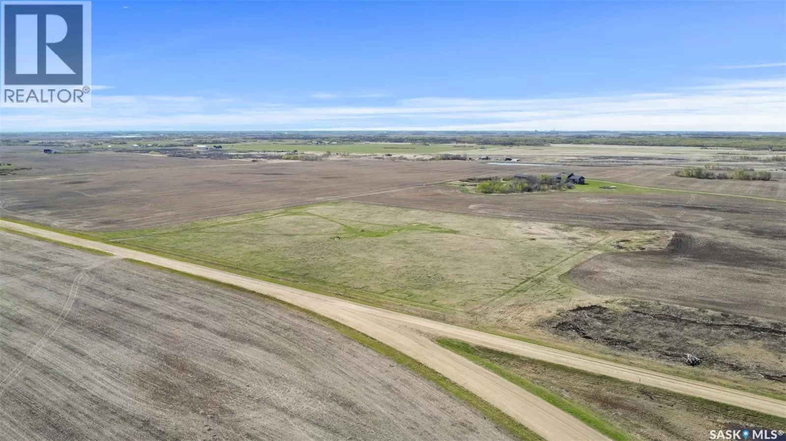 Unknown for rent: West Acreage Land, Corman Park Rm No. 344, Saskatchewan S0K 2T0