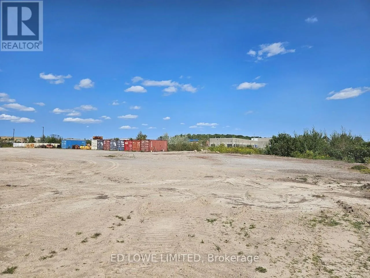 Yard - 69 Saunders Road, Barrie, Ontario L4N 9A7