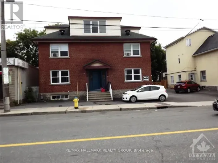 # 2 - 570 GLADSTONE AVENUE, Ottawa