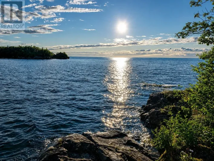 0 Moonshine Island & Eva Island, Neebing