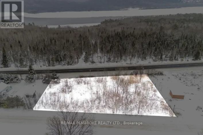 00 LANCE ROAD, Laurentian Hills