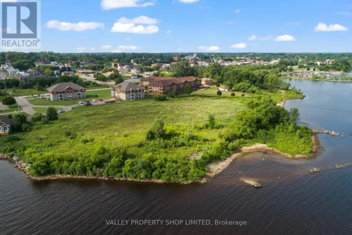 00 MAPLE AVENUE N, Pembroke