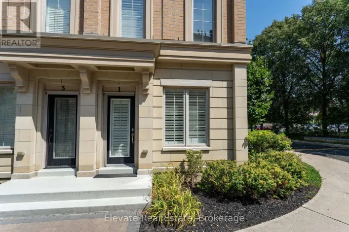 1 - 1 HARGRAVE LANE, Toronto
