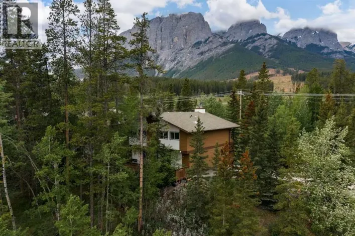 1, 1061 Evergreen Circle, Canmore