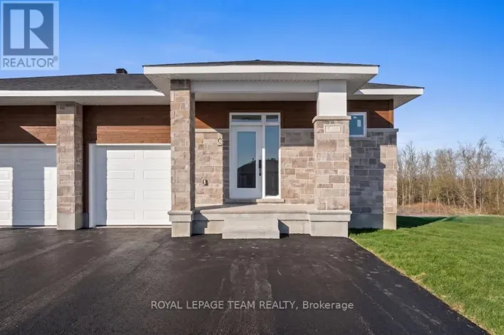 1 - 1124 MOORE STREET, Brockville