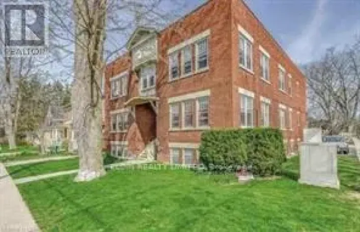 1 - 116 ELMWOOD AVENUE E, London South