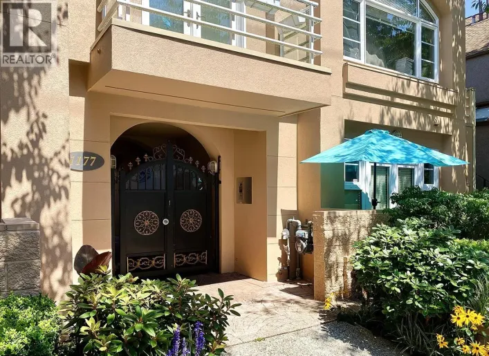 1 1177 W 8TH AVENUE, Vancouver