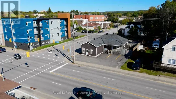 1 - 1210 CASSELLS STREET, North Bay