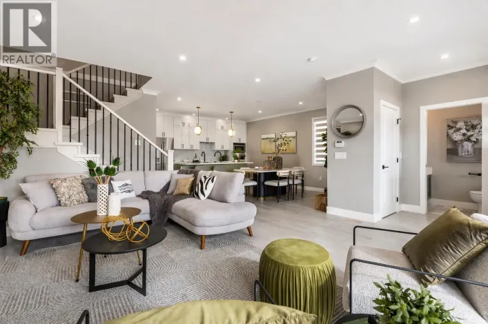 1 1211 THOMAS AVENUE, Coquitlam