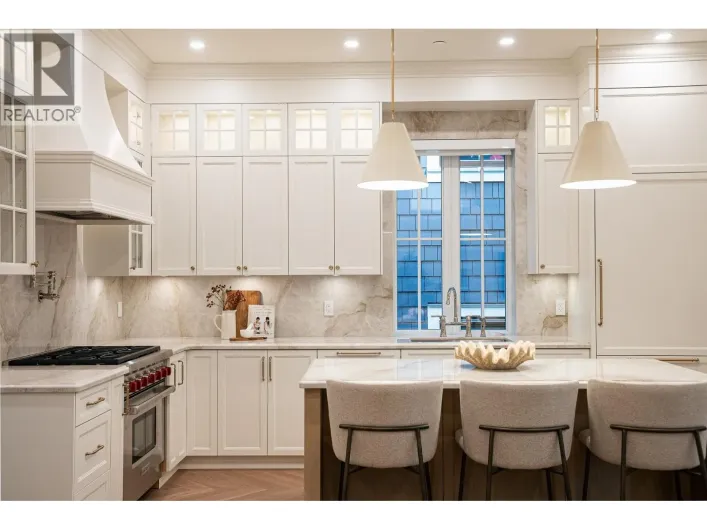 1 127 W 17TH AVENUE, Vancouver