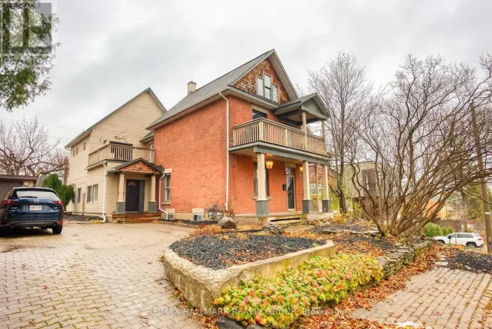 1 - 1-272 ROYAL AVENUE, Ottawa