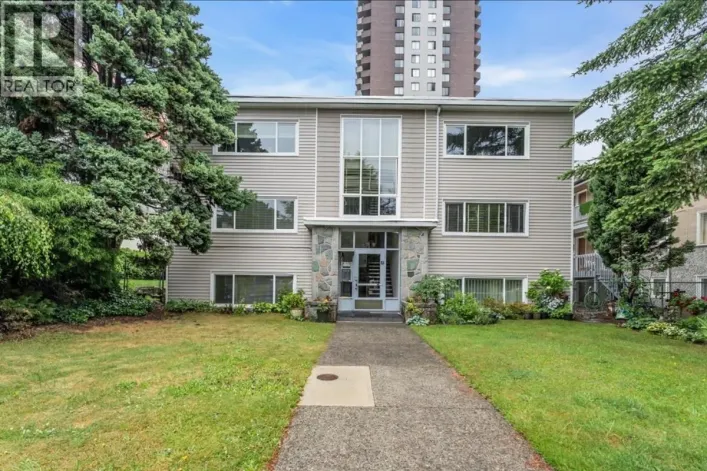1 1420 CHESTERFIELD AVENUE, North Vancouver