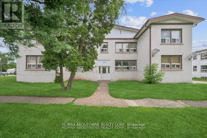 1 - 145 NORTH SERVICE ROAD E, Oakville