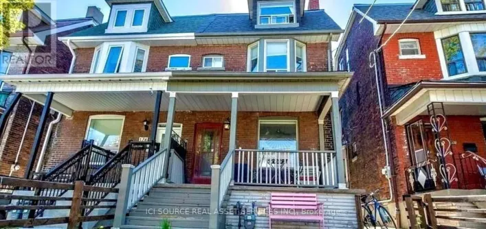 1 - 176 GRACE STREET, Toronto