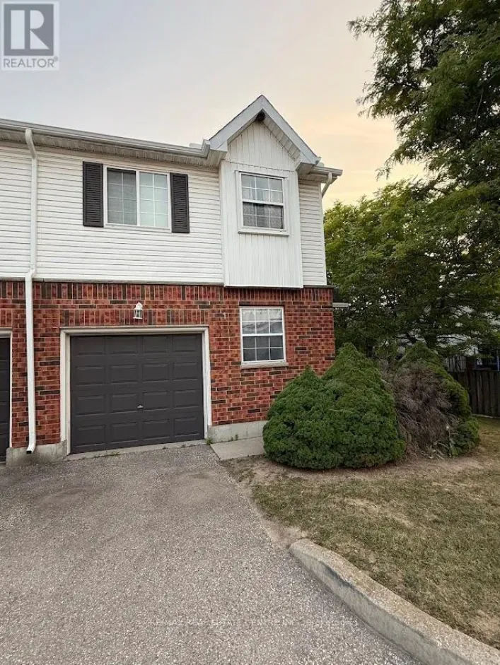 1 - 185 HIGHLAND CRESCENT, Kitchener