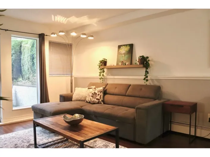 1 1860 SOUTHMERE EAST CRESCENT, Surrey