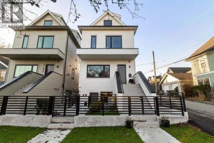 1 1933 TEMPLETON DRIVE, Vancouver