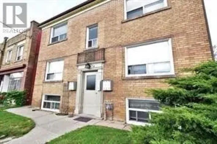 1 - 202 O'CONNOR DRIVE, Toronto