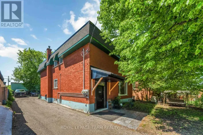 1 - 204 DONALD STREET, Ottawa