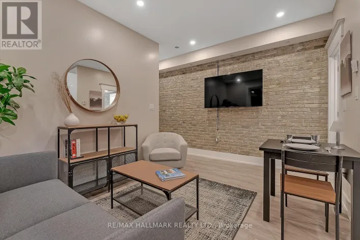 1 - 216 SEATON STREET, Toronto