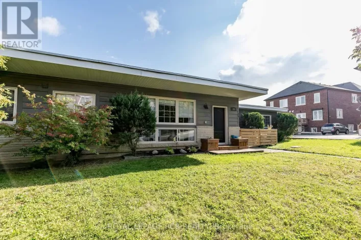 1 - 22 CENTRE STREET, Bradford West Gwillimbury