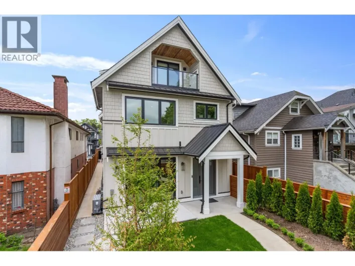 1 2258 NAPIER STREET, Vancouver