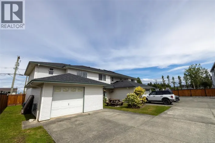 1 2553 Kingcome Pl, Port McNeill