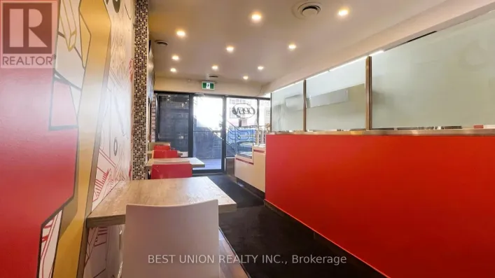 1 - 258 KING STREET NORTH STREET N, Waterloo