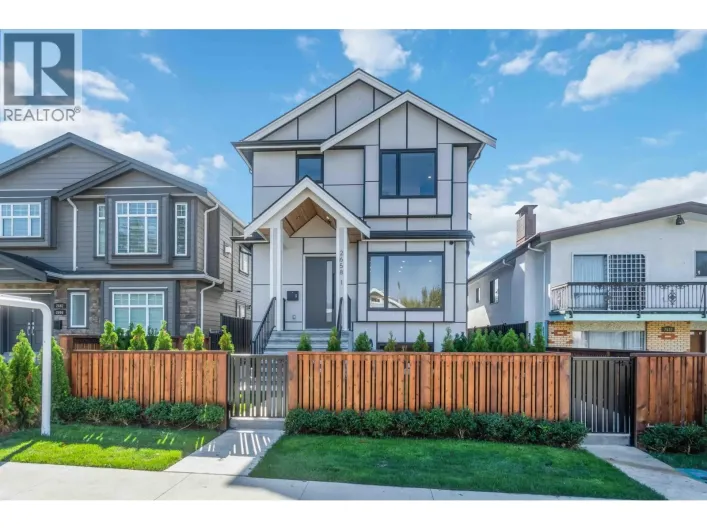 1 2658 DUNDAS STREET, Vancouver