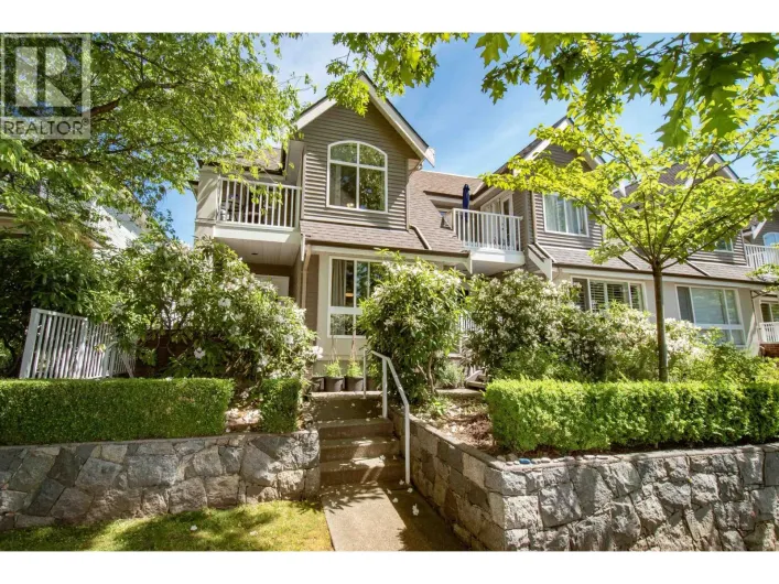 1 270 E KEITH ROAD, North Vancouver